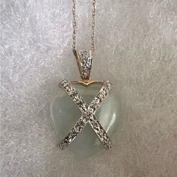 14K Gold Jade & Diamond Heart Pendant Necklace - Picture 7 of 16